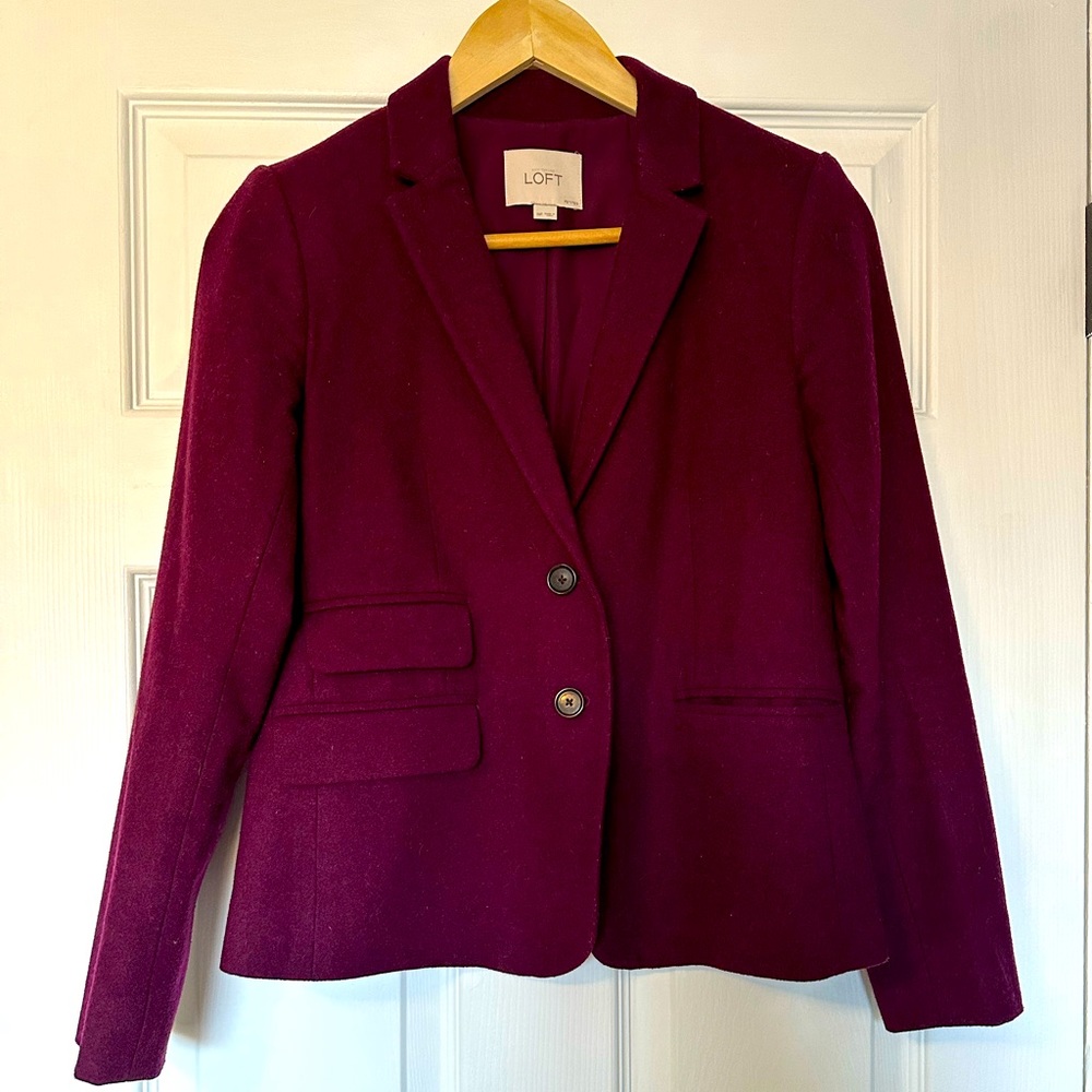 Beautiful burgundy wool blend Loft blazer